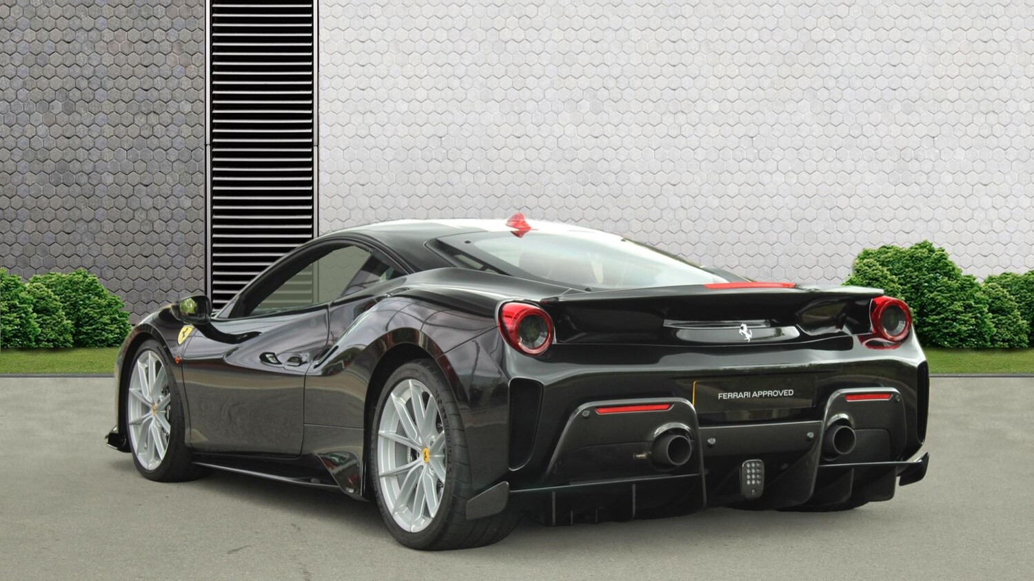 Used Ferrari 488 Pista 2018 for sale - 74984707: Photo 6