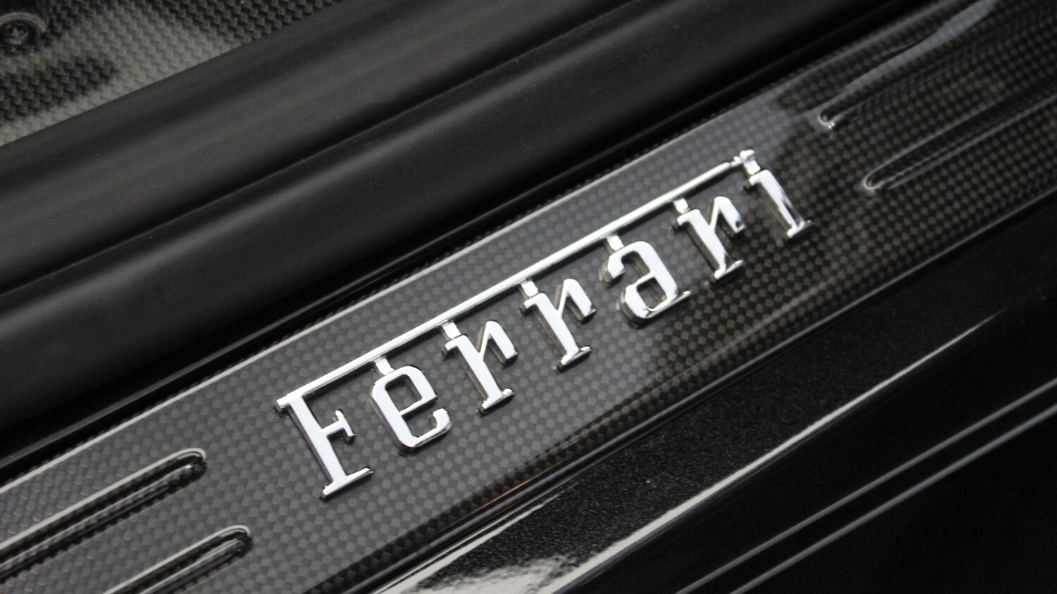 Used Ferrari 488 Pista 2018 for sale - 74984707: Photo 9