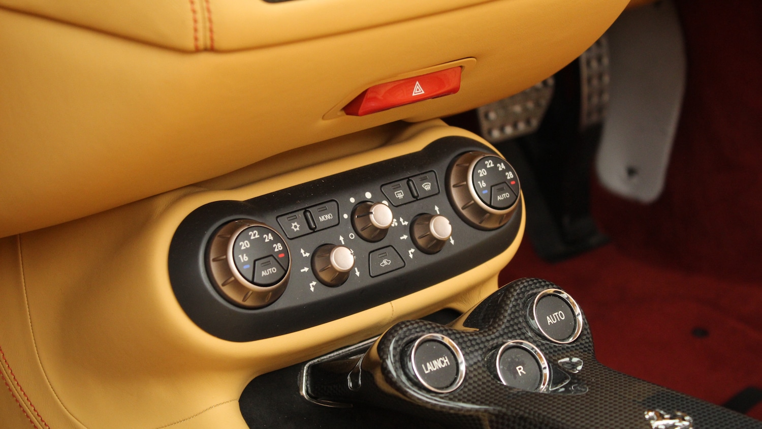 Used Ferrari California 2011 for sale - 77023348: Photo 21