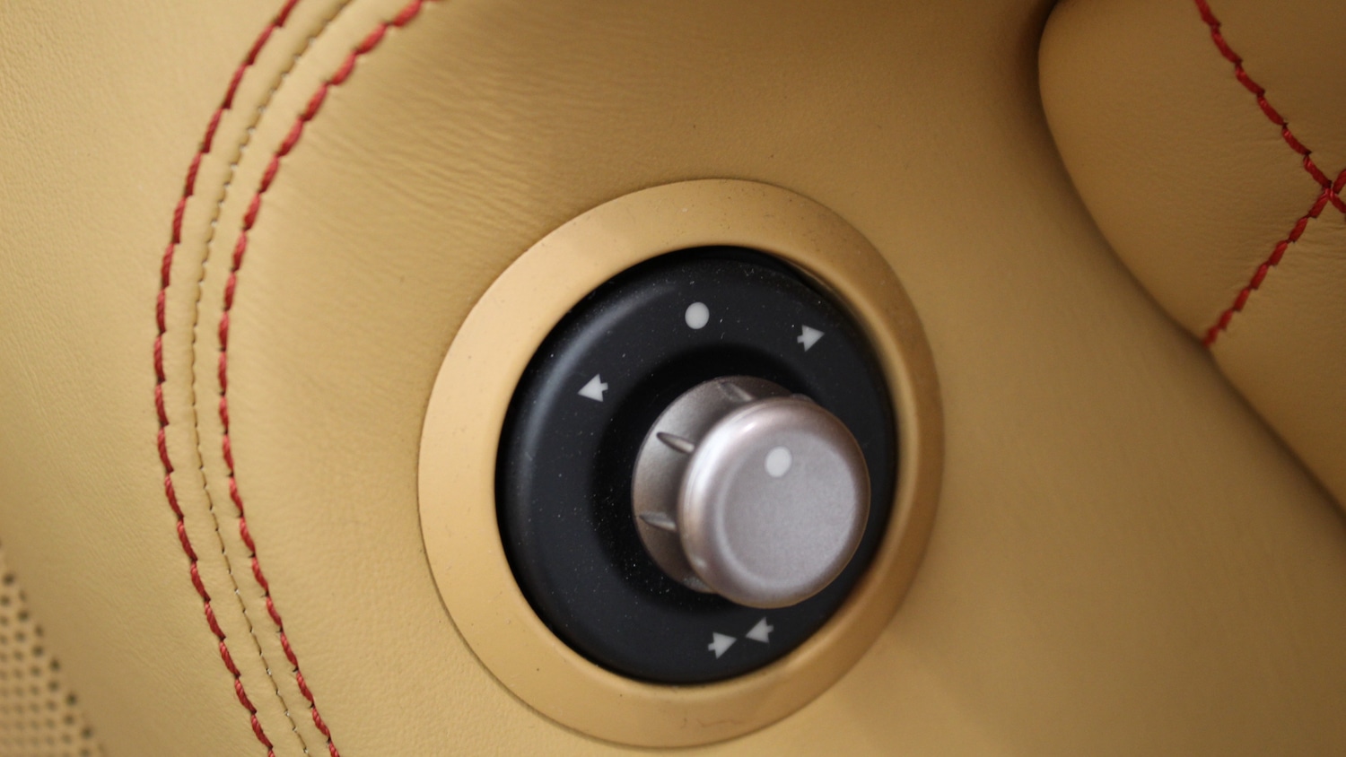 Used Ferrari California 2011 for sale - 77023348: Photo 38