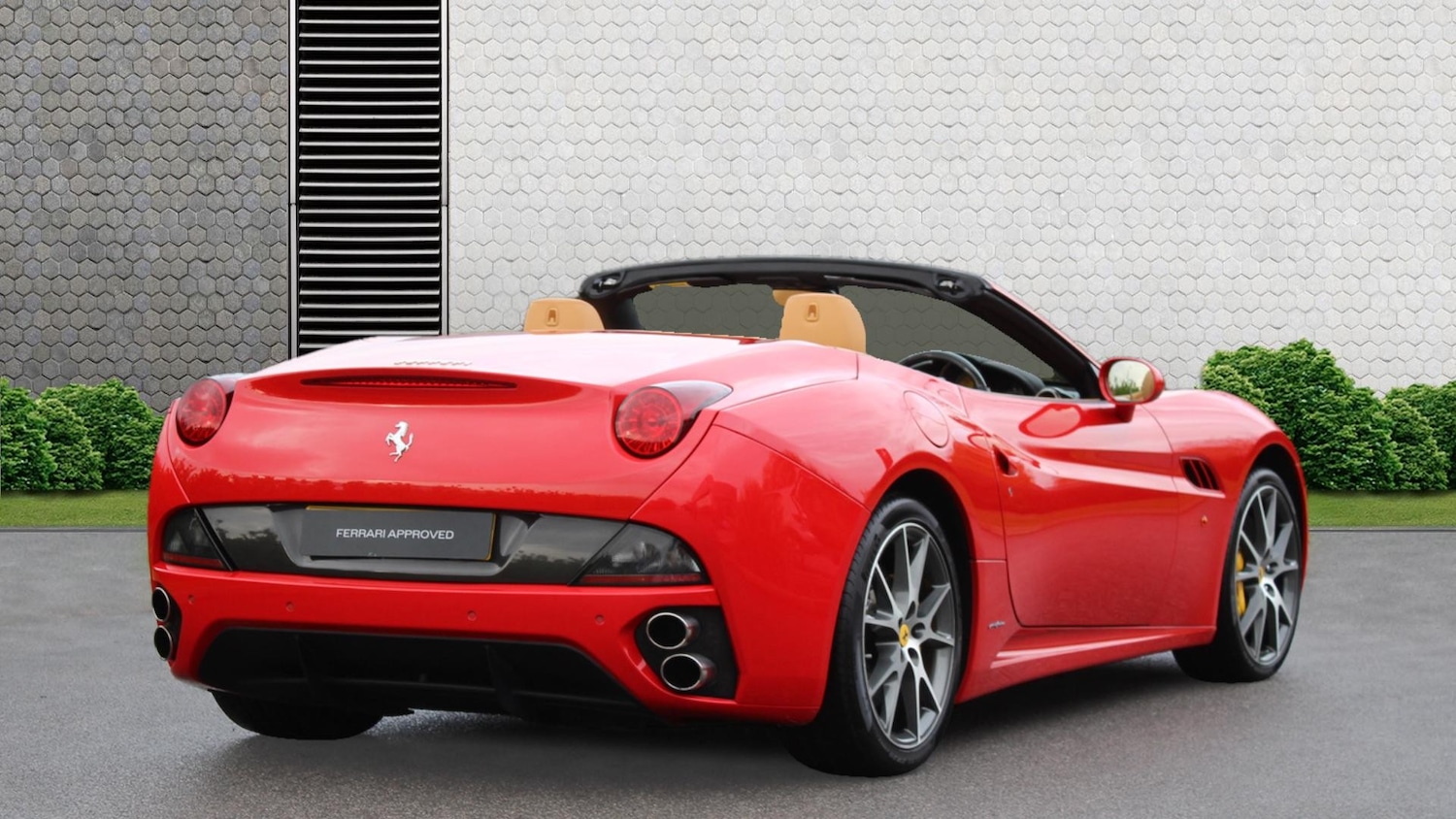 Used Ferrari California 2011 for sale - 77023348: Photo 5