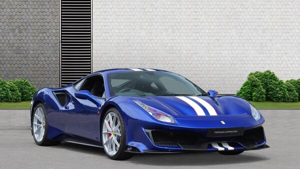 Used Ferrari 488 Pista 2019 for sale - 75641503: Photo 2