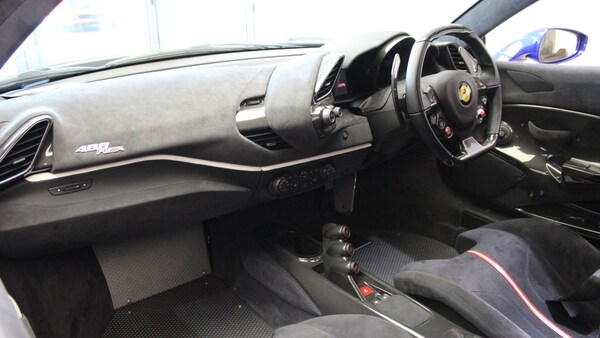 Used Ferrari 488 Pista 2019 for sale - 75641503: Photo 34
