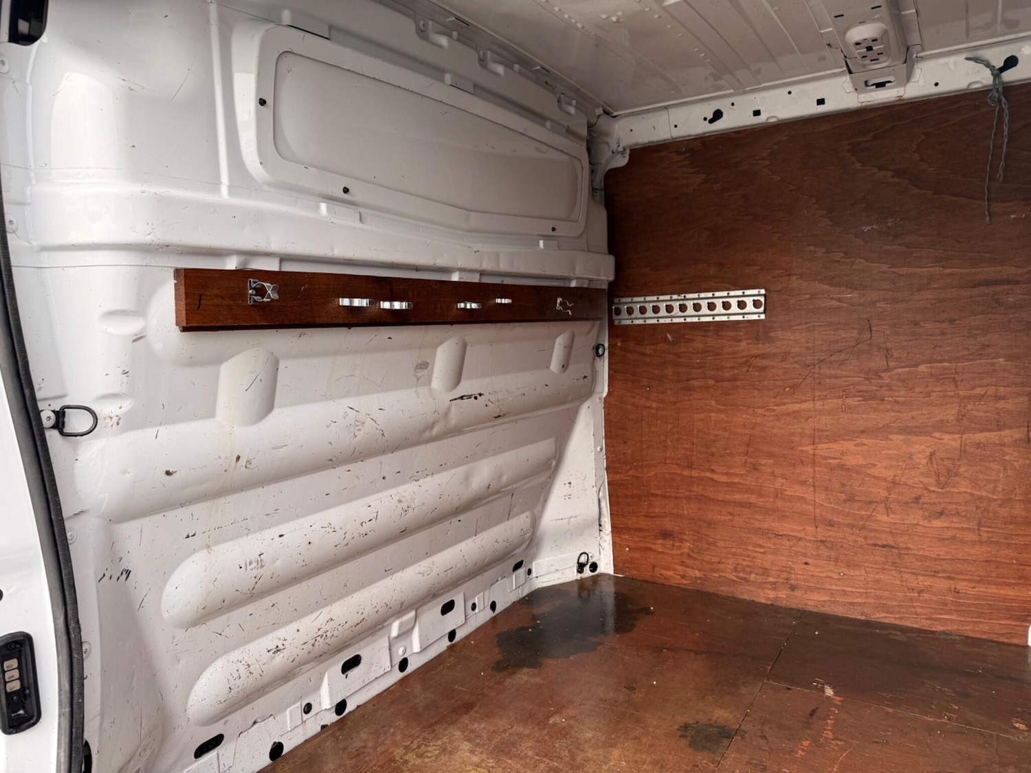 Used Vauxhall Vivaro 2011 for sale - 78127817: Photo 13