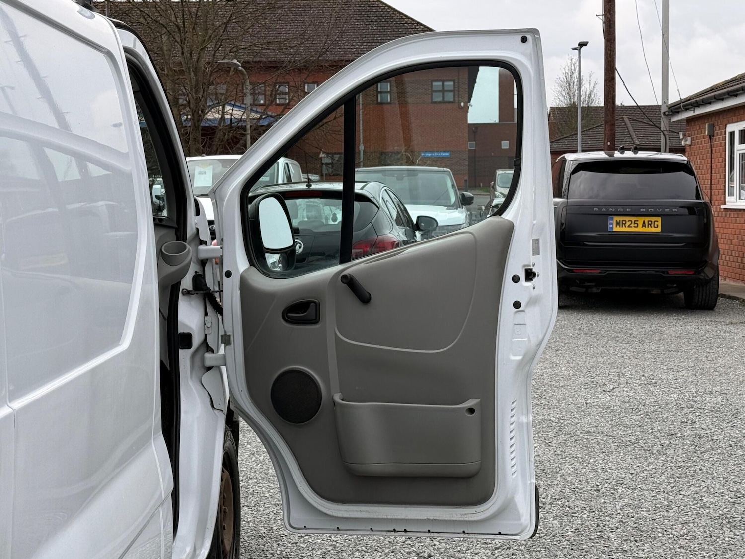 Used Vauxhall Vivaro 2011 for sale - 78127817: Photo 25