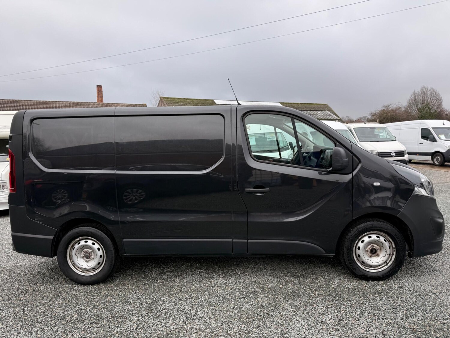 Used Vauxhall Vivaro for sale - 77612517: Photo 3