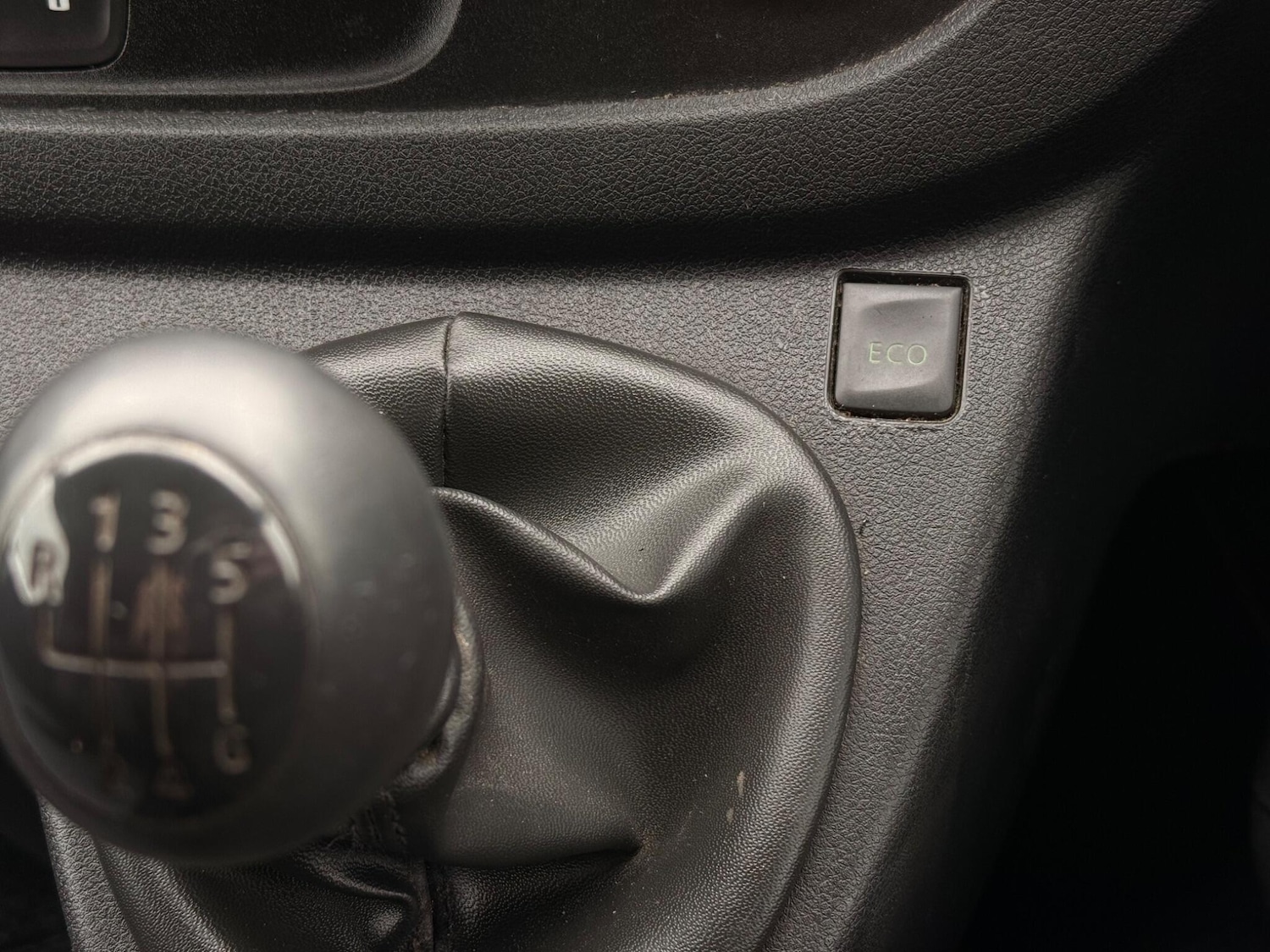 Used Vauxhall Vivaro 2016 for sale - 77510985: Photo 21