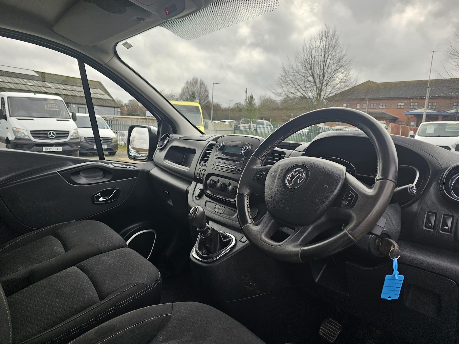 Used Vauxhall Vivaro 2017 for sale - 77598499: Photo 14