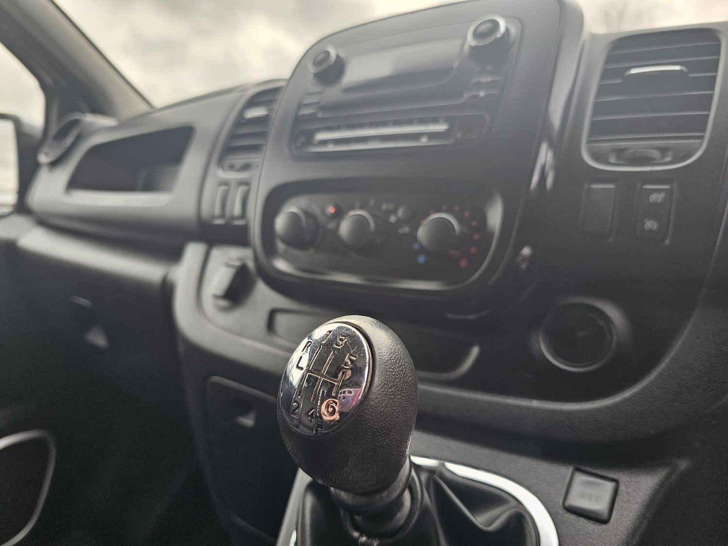 Used Vauxhall Vivaro 2017 for sale - 77598499: Photo 22