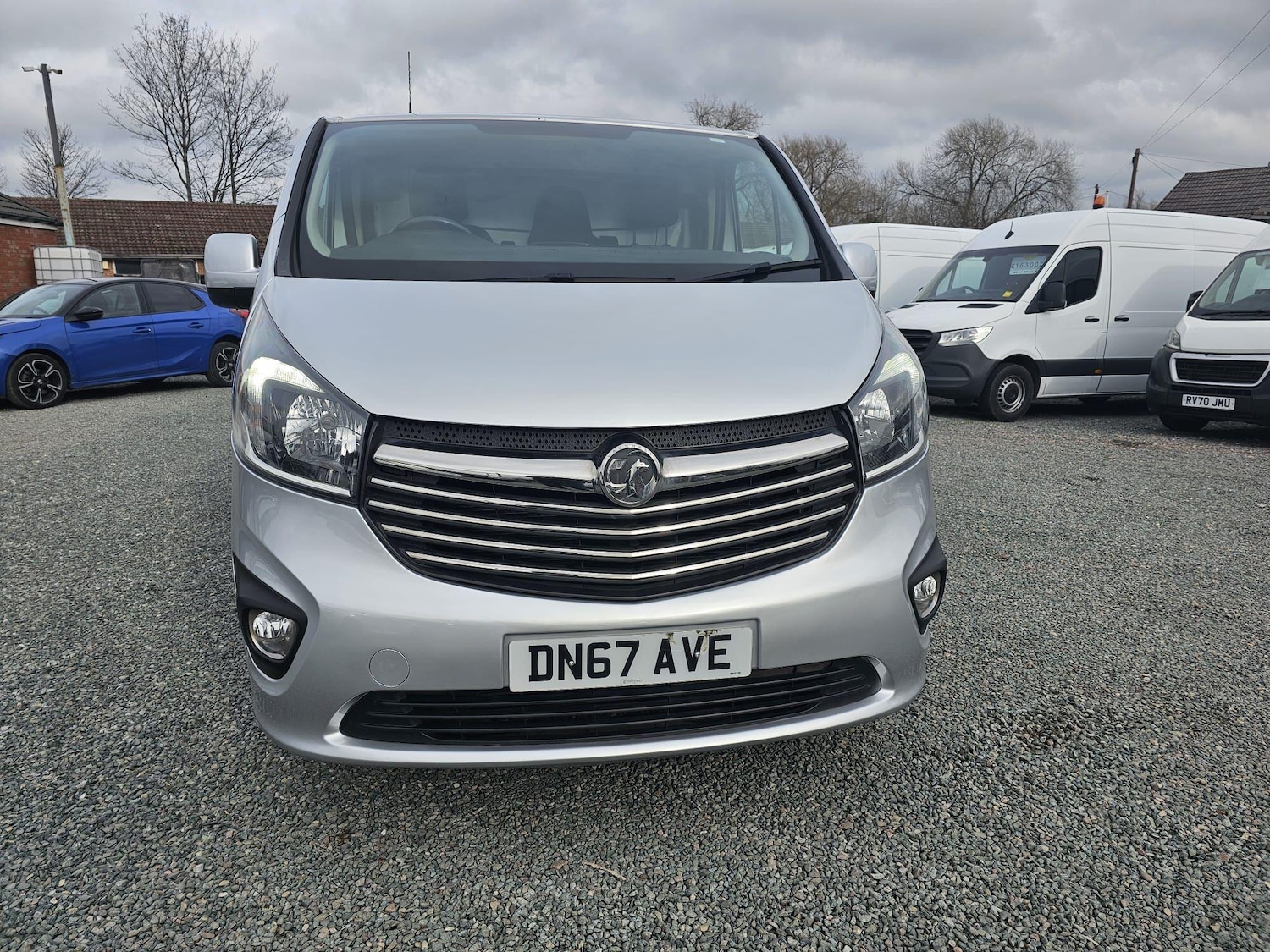 Used Vauxhall Vivaro 2017 for sale - 77598499: Photo 3