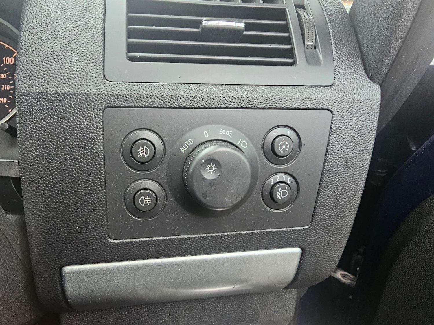 Used Vauxhall Zafira 2014 for sale - 77442182: Photo 14