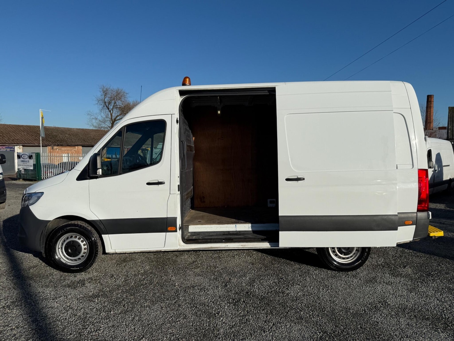 Used Mercedes-Benz Sprinter 2021 for sale - 77442174: Photo 2