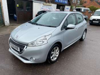 Used Peugeot 208 2015 for sale - 73856024: Photo