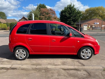 2010 - 1.4 i 16v Active * LAST OWNER 10 YEARS * 5-Door