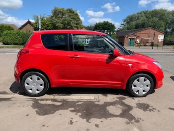 2010 - 1.3 SZ2** LADY OWNER 11.5 YEARS** 3-Door