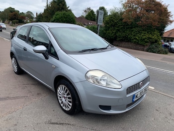 Used Fiat Grande Punto 2009 for sale - 75567101: Photo