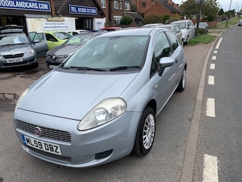 Used Fiat Grande Punto 2009 for sale - 75567101: Photo