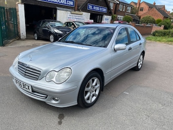 Used Mercedes-Benz 220 2006 for sale - 75613754: Photo