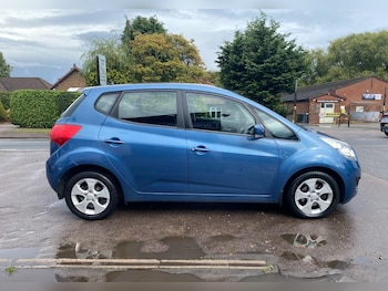 2014 - 1.4 CRDi 2 * £35 ROAD TAX * LAST OWNER 8 YEARS * 5-Door
