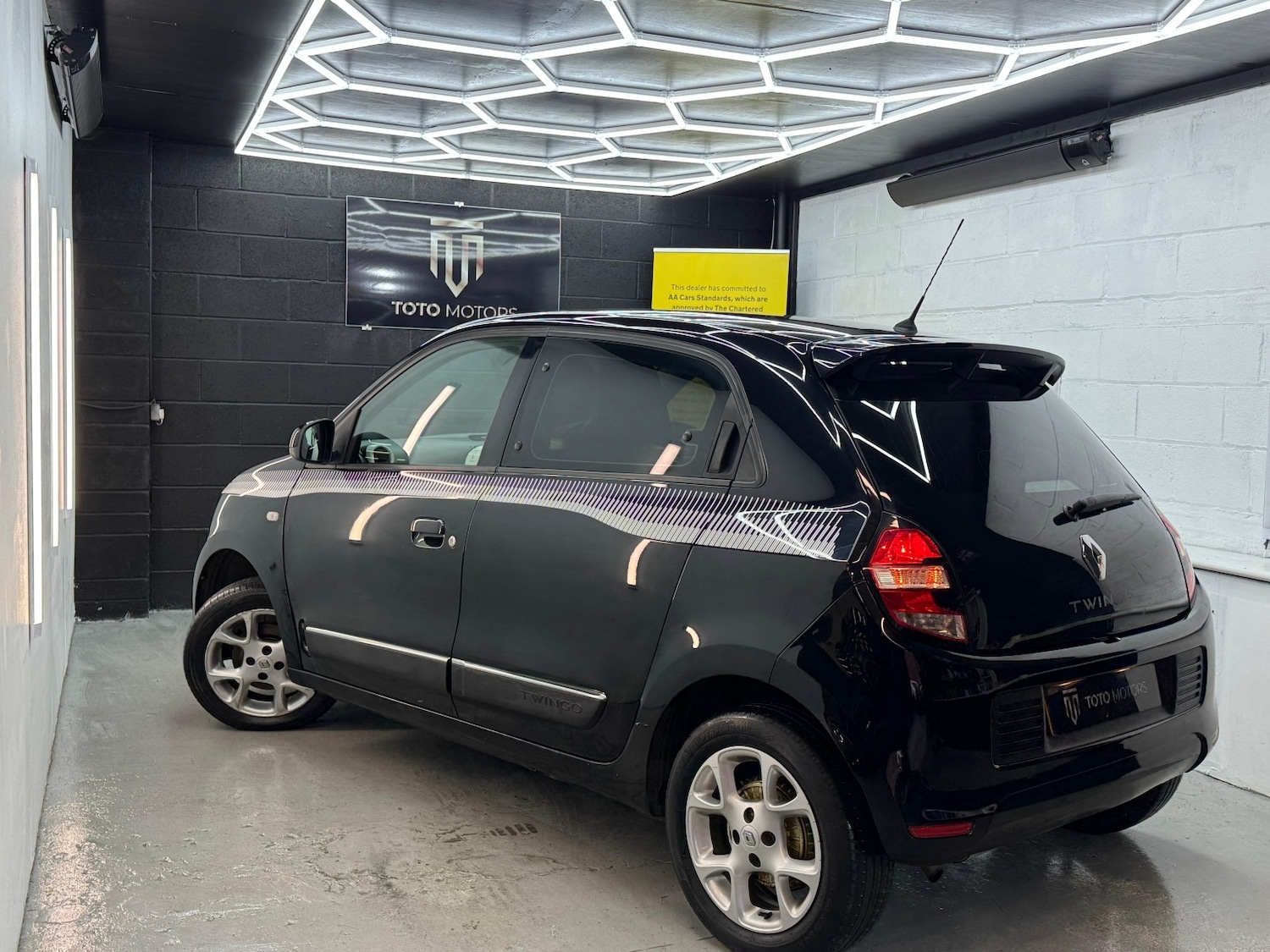 Used Renault Twingo 2015 for sale - 77145161: Photo 11