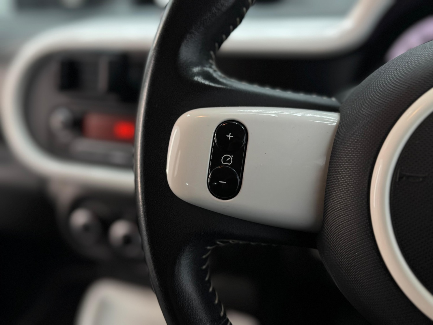 Used Renault Twingo 2015 for sale - 77145161: Photo 21