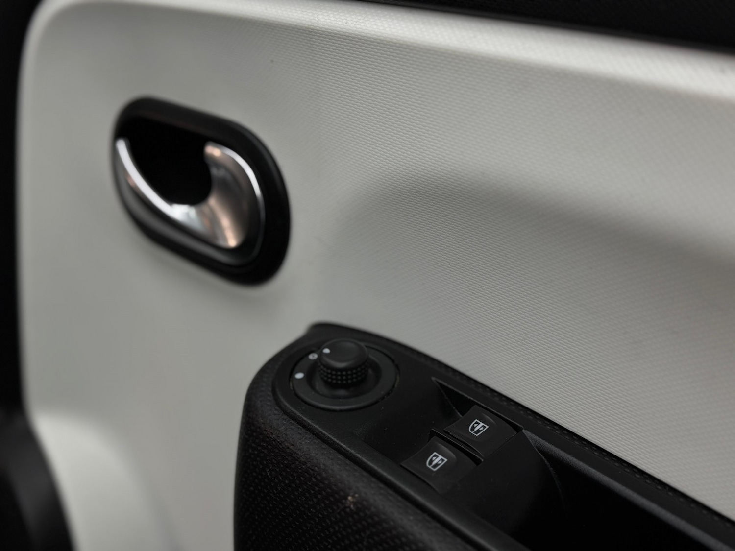 Used Renault Twingo 2015 for sale - 77145161: Photo 27