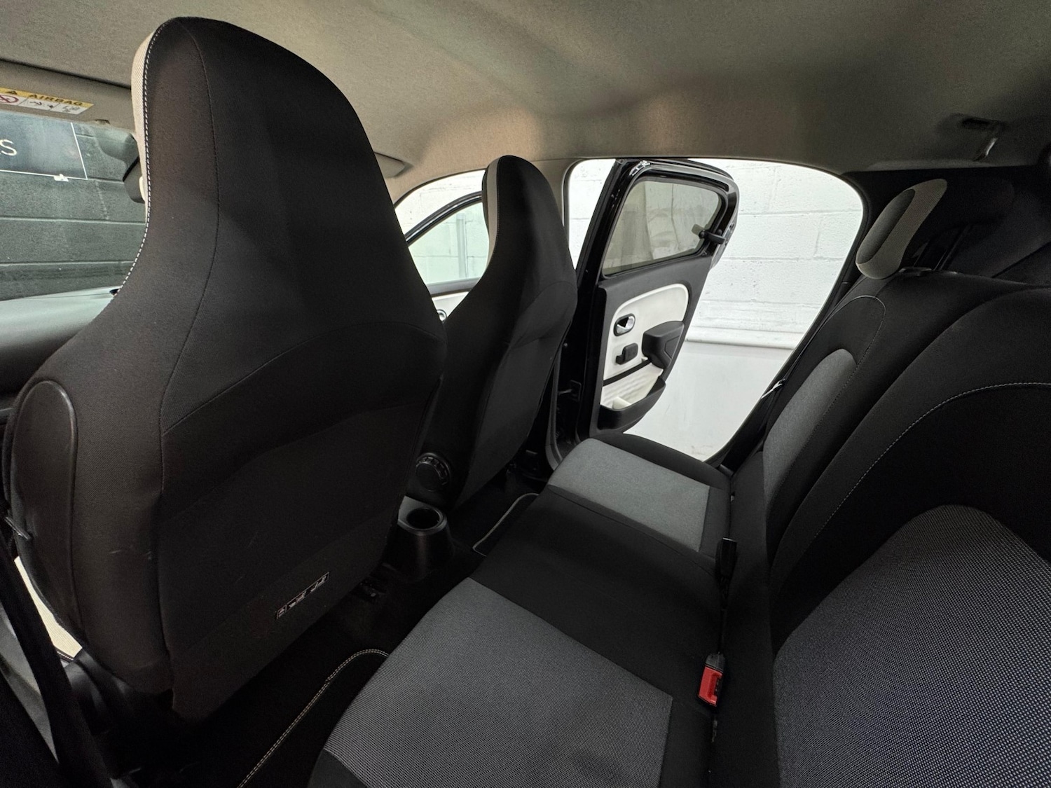 Used Renault Twingo 2015 for sale - 77145161: Photo 37