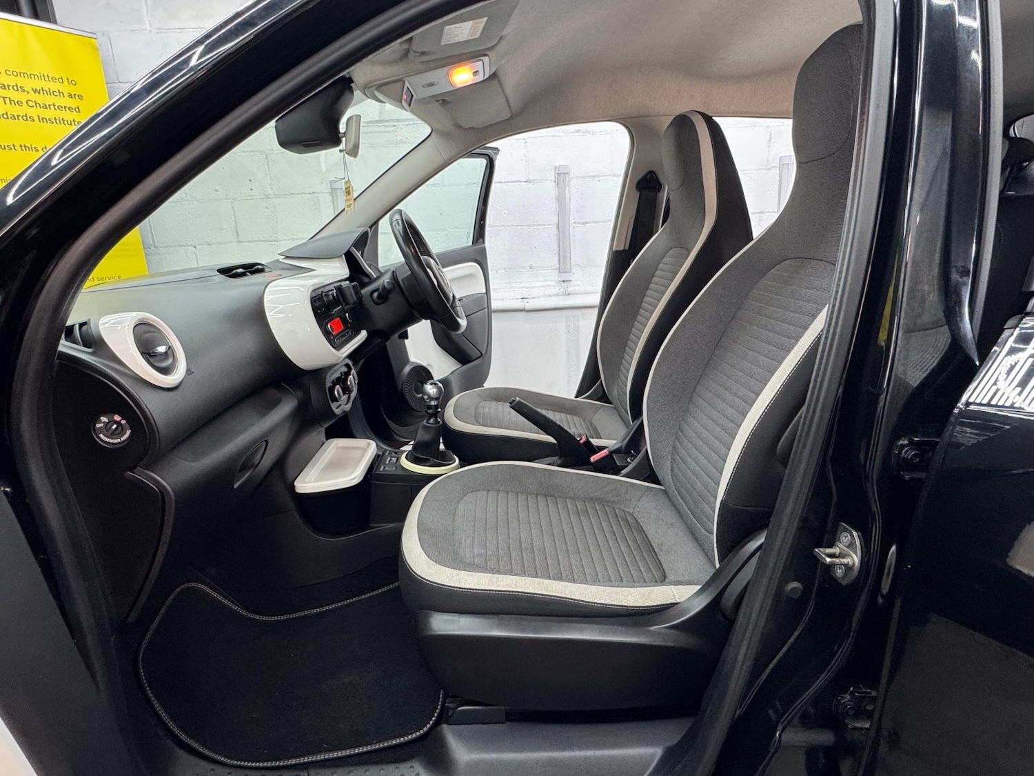 Used Renault Twingo 2015 for sale - 77145161: Photo 38