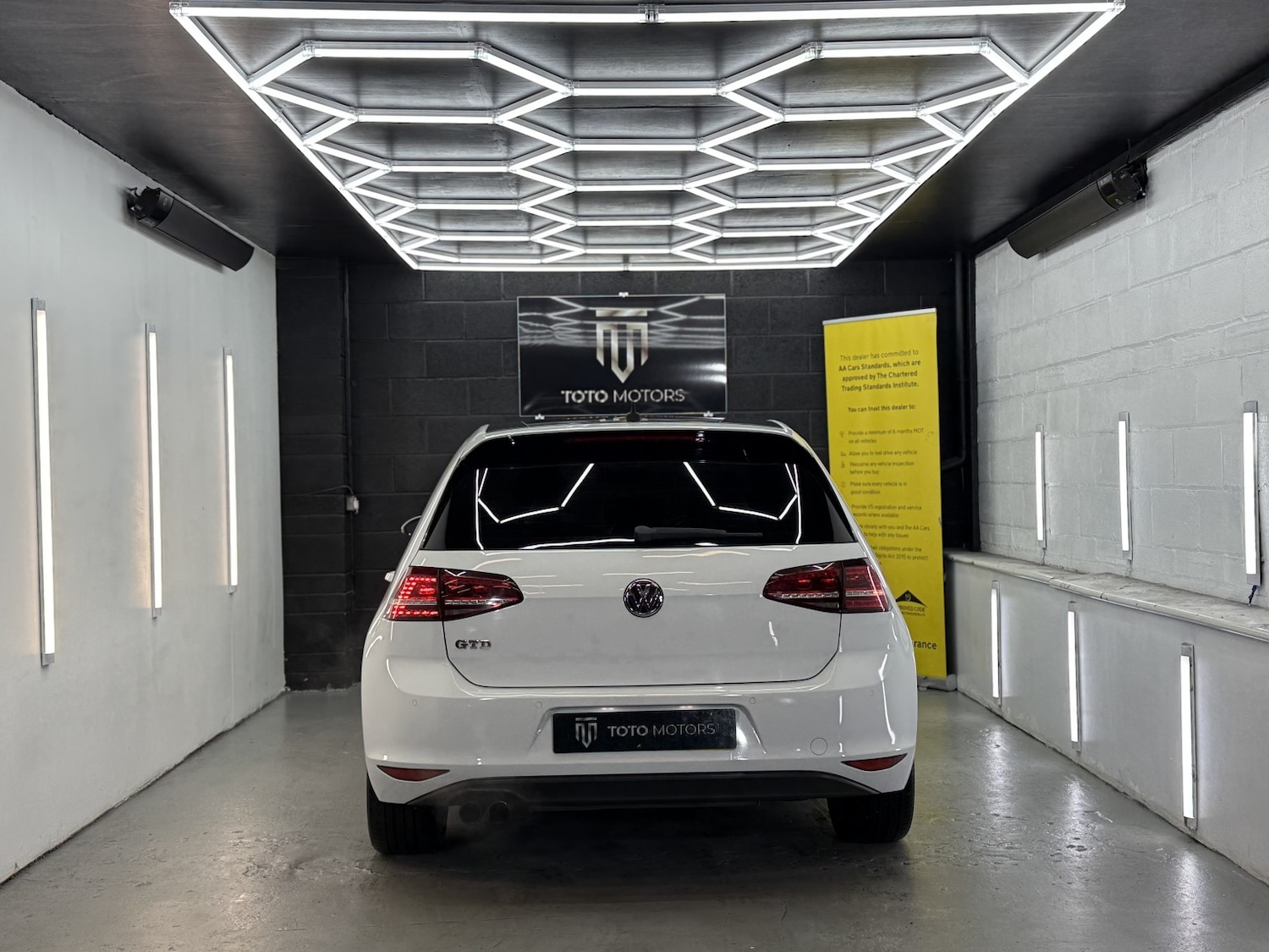 Used Volkswagen Golf 2014 for sale - 76517760: Photo 12