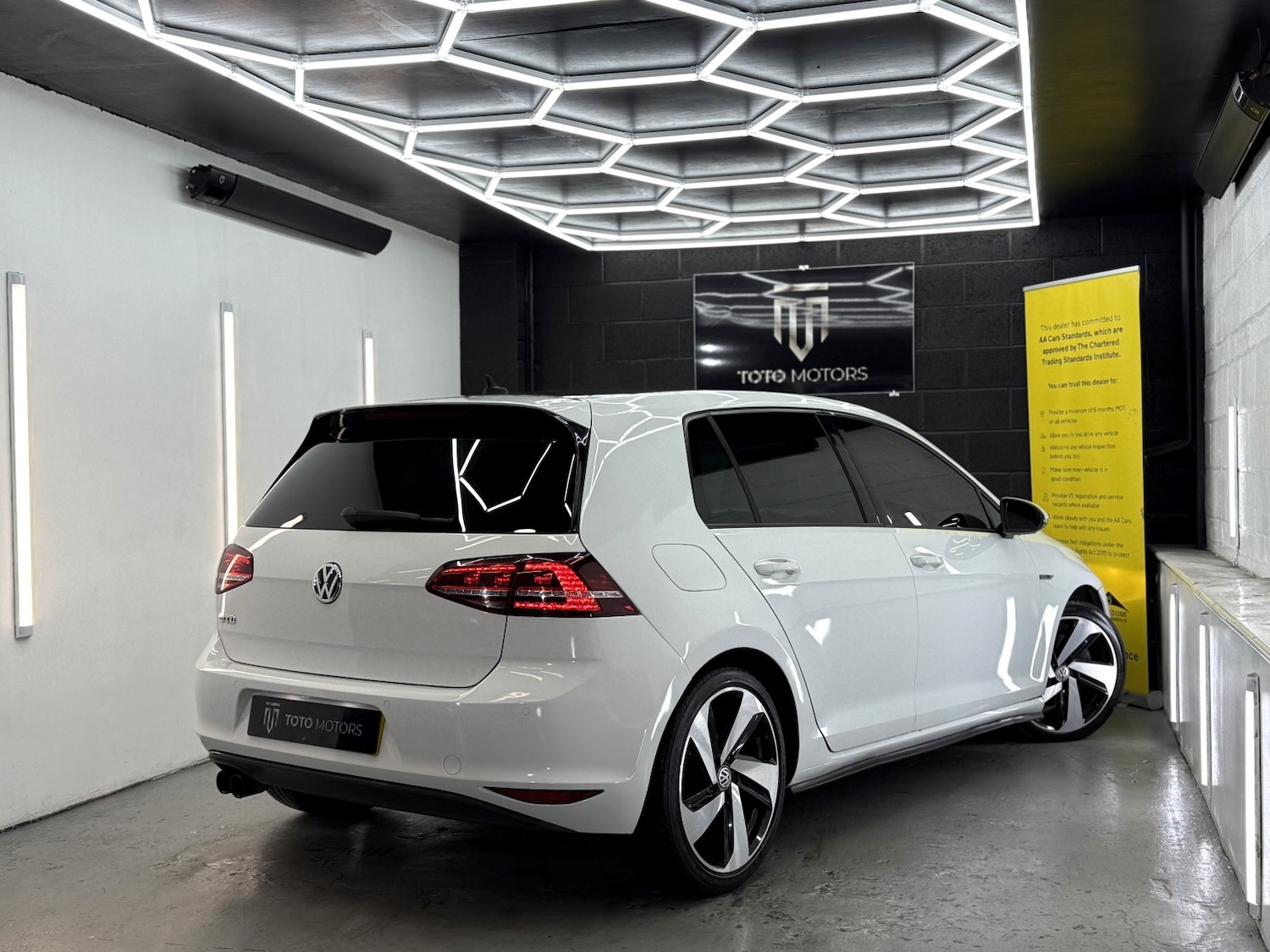 Used Volkswagen Golf 2014 for sale - 76517760: Photo 16