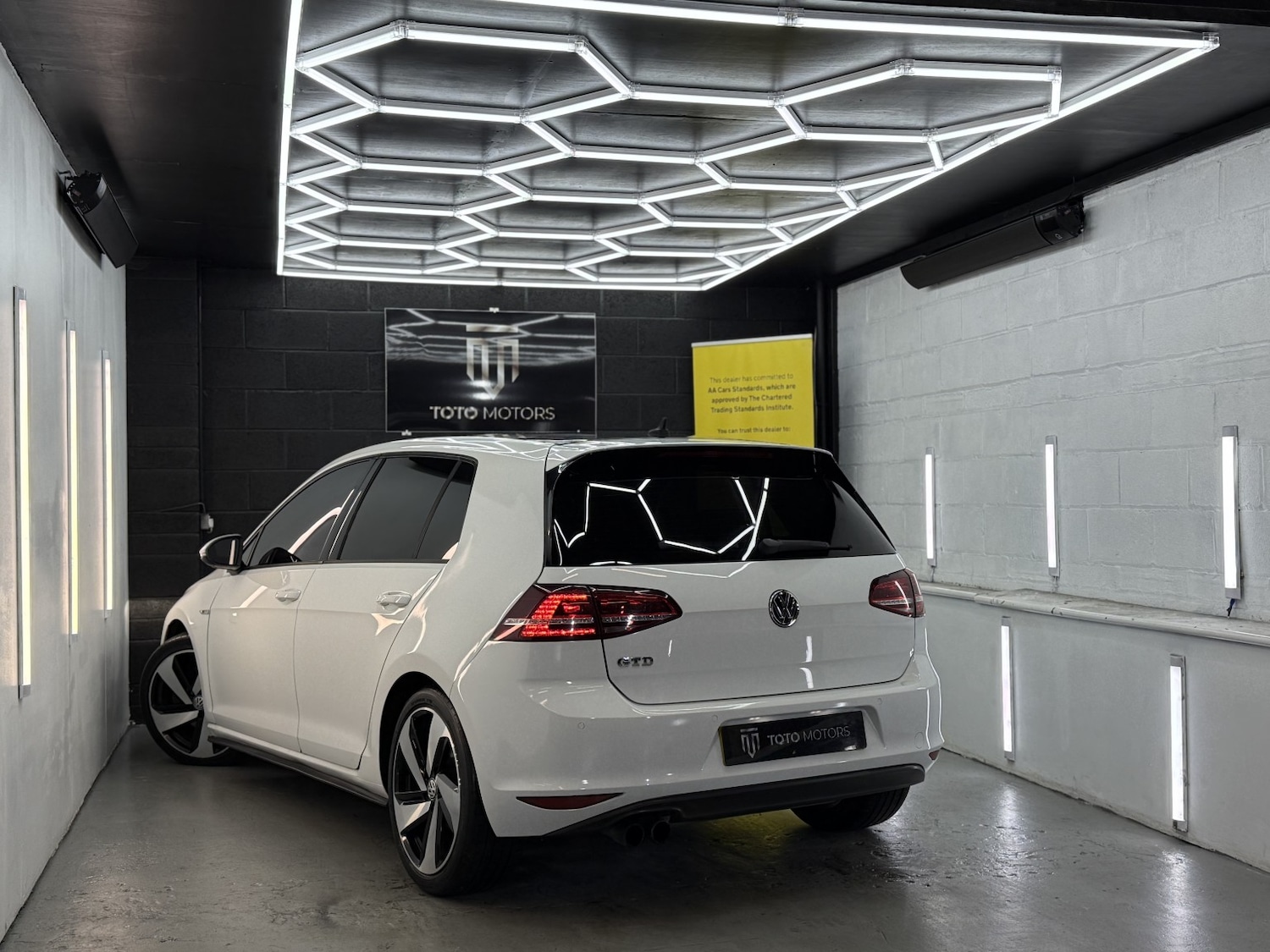 Used Volkswagen Golf 2014 for sale - 76517760: Photo 19