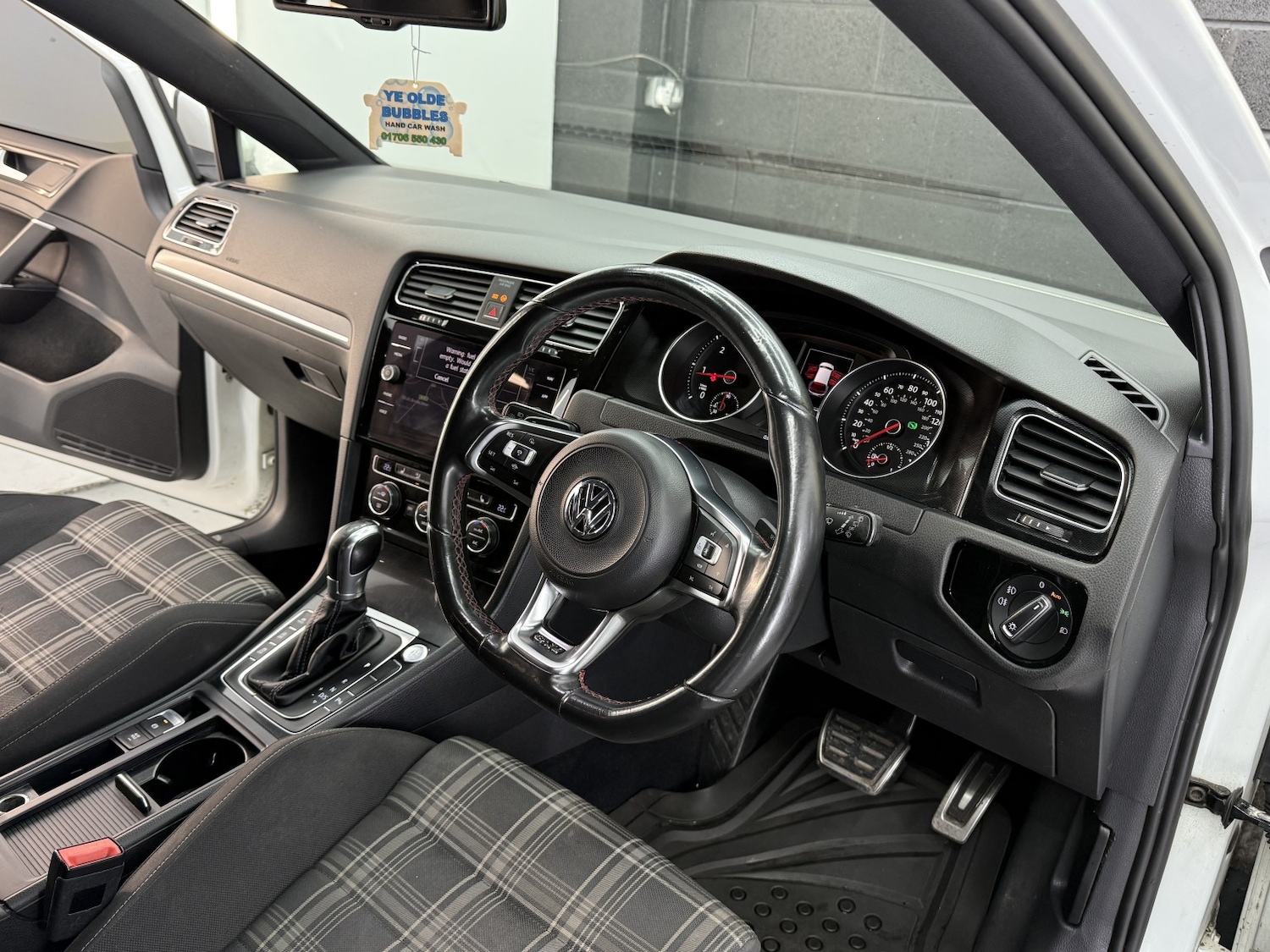 Used Volkswagen Golf 2014 for sale - 76517760: Photo 24