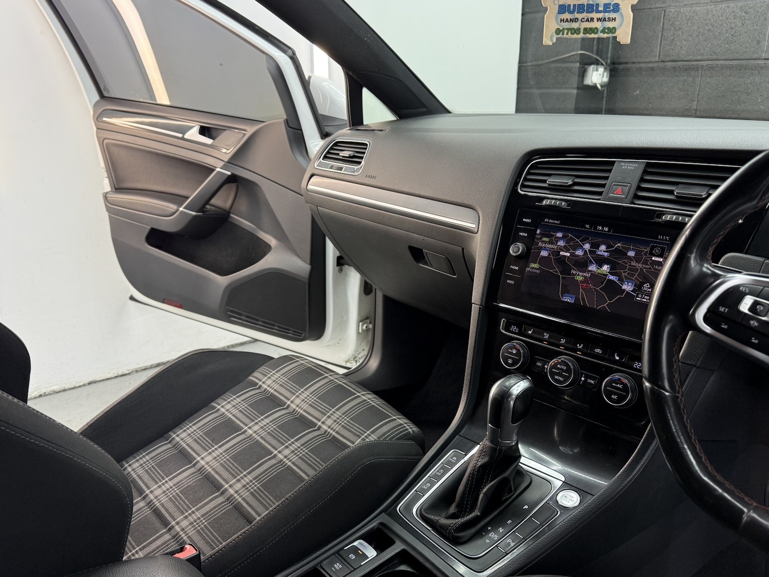 Used Volkswagen Golf 2014 for sale - 76517760: Photo 28