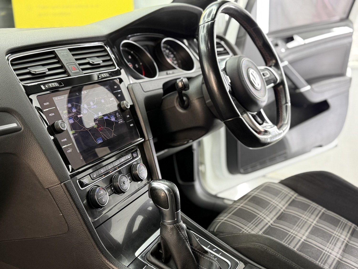 Used Volkswagen Golf 2014 for sale - 76517760: Photo 48