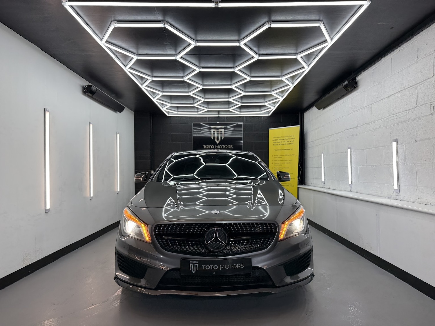 Used Mercedes-Benz CLA 2013 for sale - 77802638: Photo 2