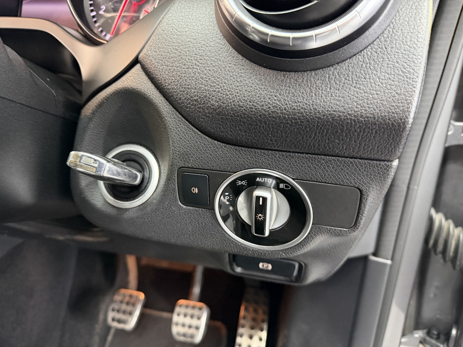 Used Mercedes-Benz CLA 2013 for sale - 77802638: Photo 27