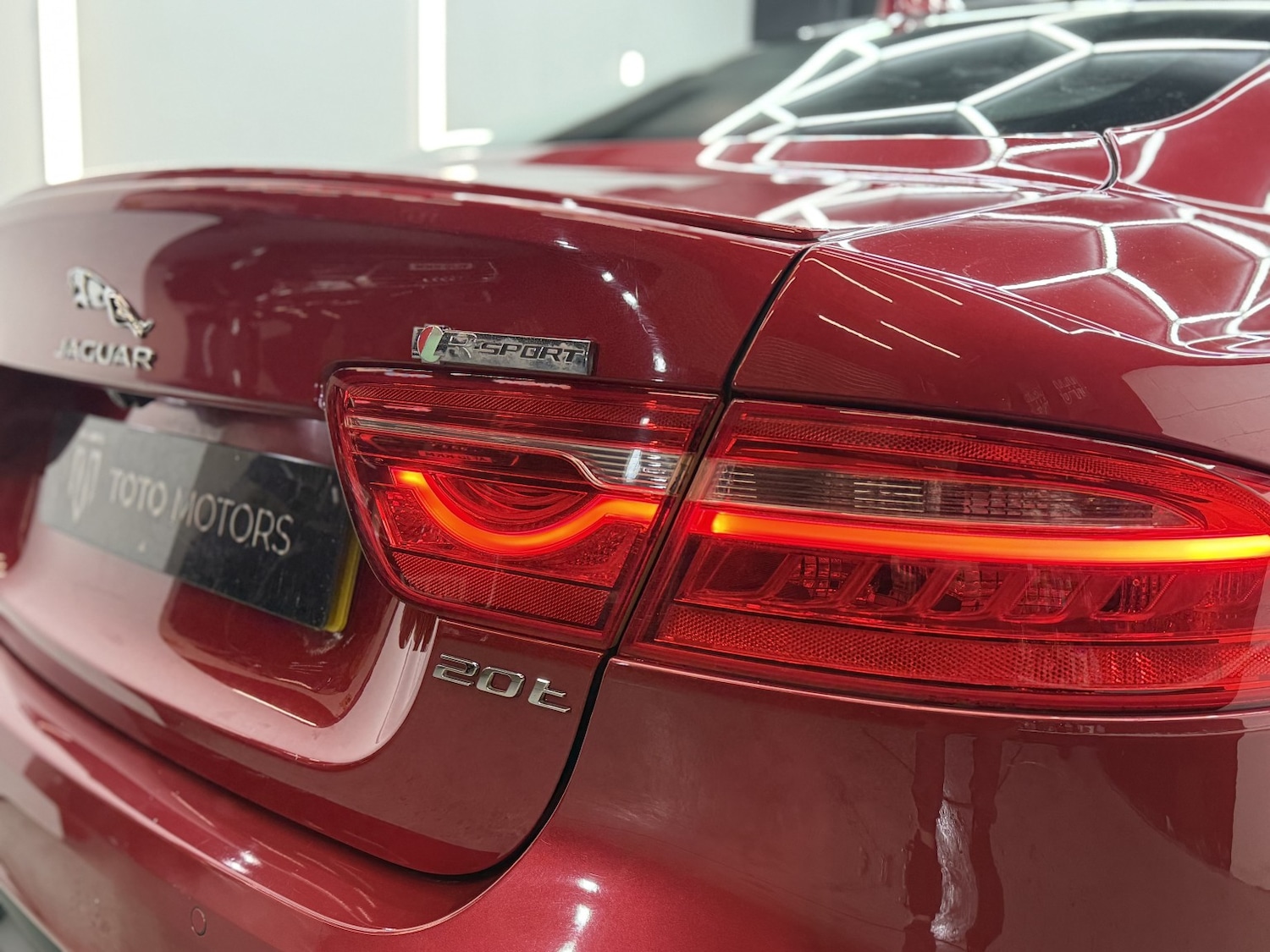 Used Jaguar XE 2017 for sale - 77240285: Photo 19