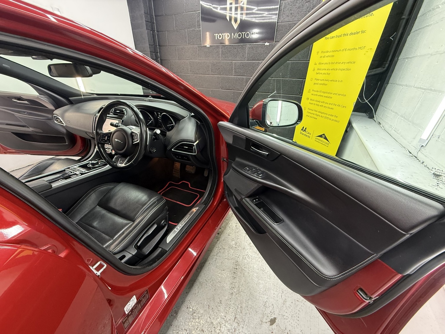 Used Jaguar XE 2017 for sale - 77240285: Photo 20