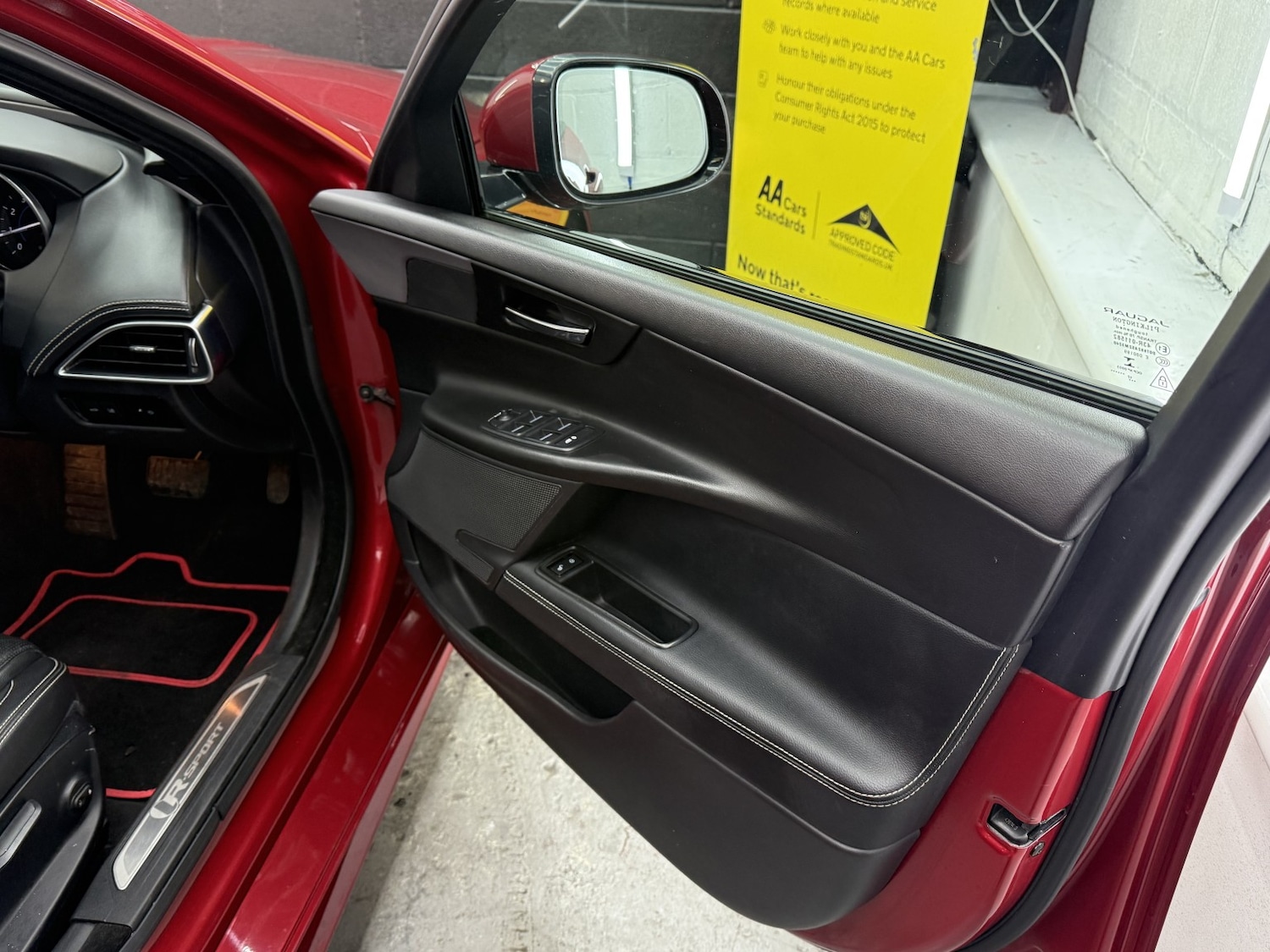 Used Jaguar XE 2017 for sale - 77240285: Photo 21