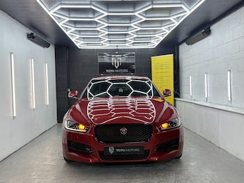 Used Jaguar XE 2017 for sale - 77240285: Photo