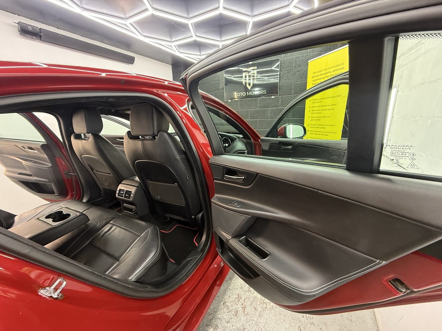 Used Jaguar XE 2017 for sale - 77240285: Photo 34