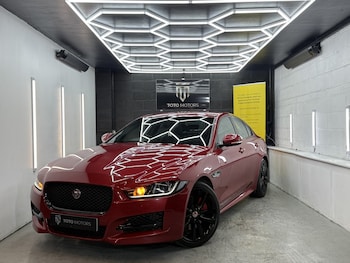 Used Jaguar XE 2017 for sale - 77240285: Photo