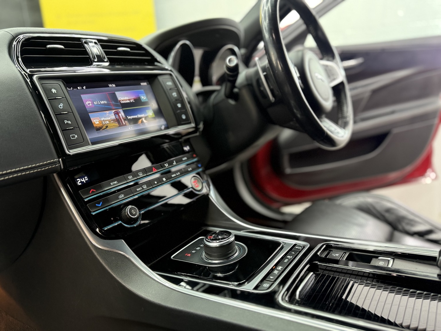 Used Jaguar XE 2017 for sale - 77240285: Photo 52