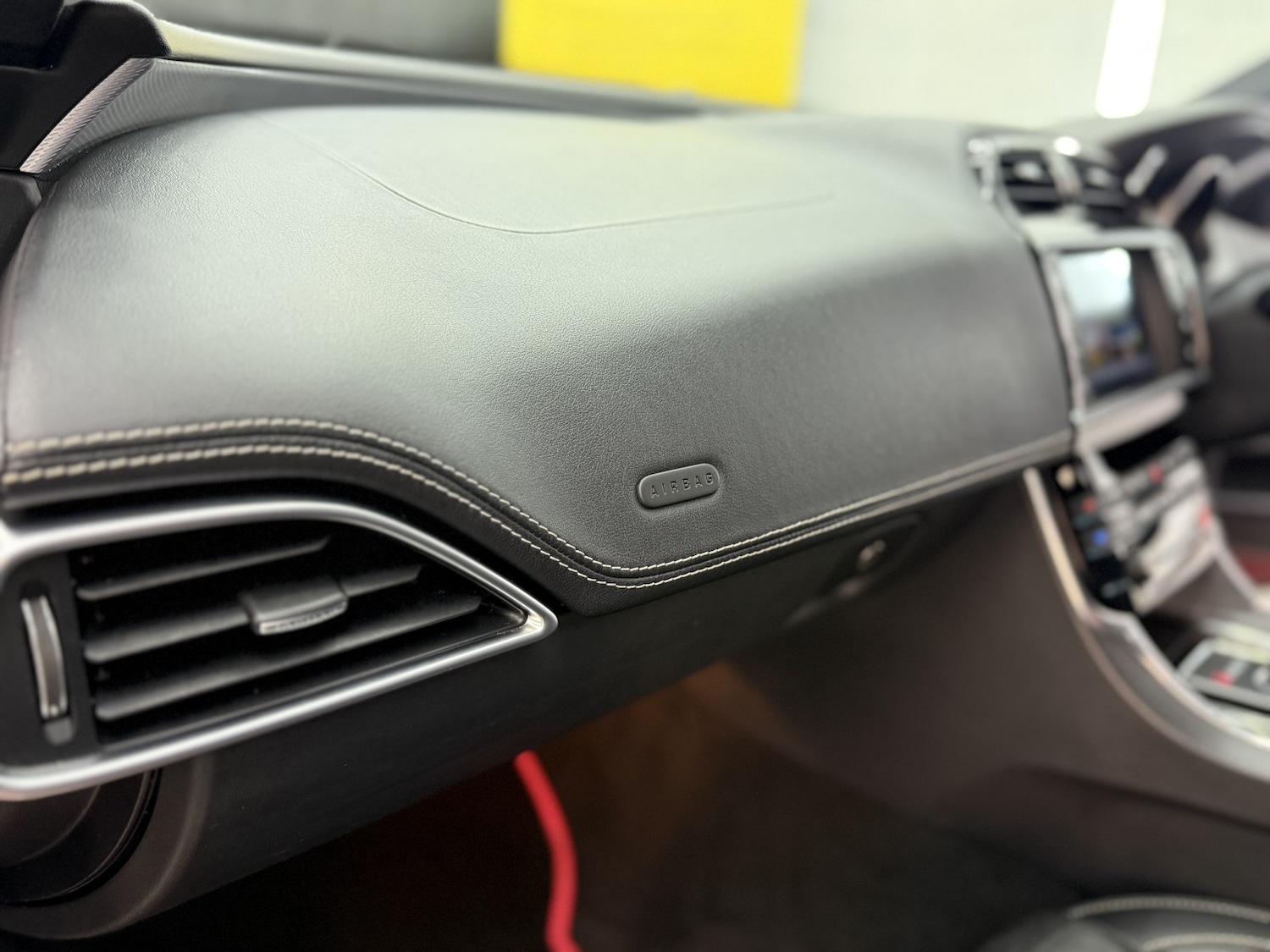 Used Jaguar XE 2017 for sale - 77240285: Photo 54