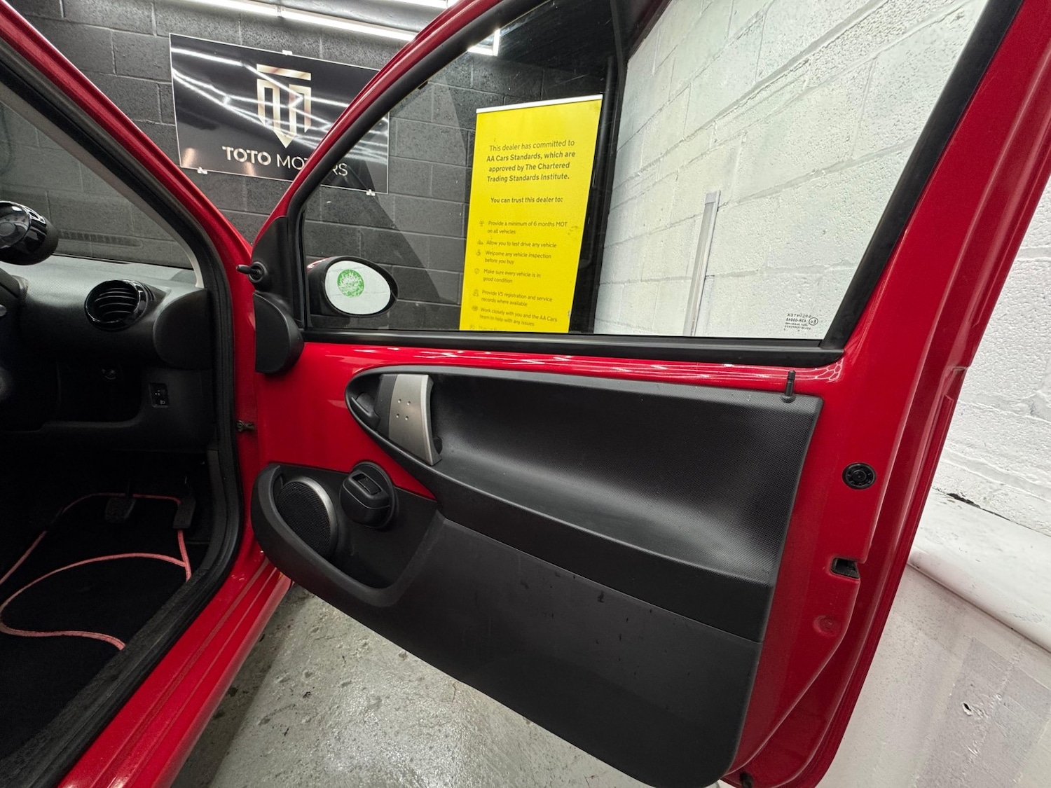 Used Toyota AYGO 2013 for sale - 76751752: Photo 15