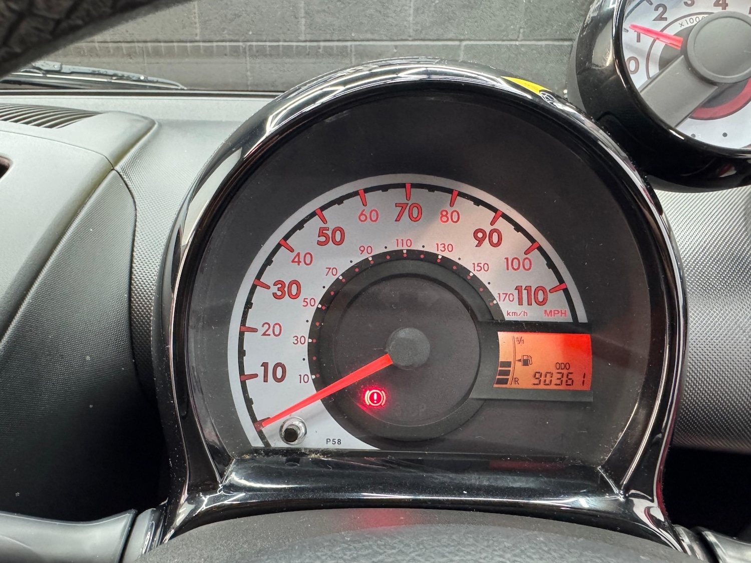 Used Toyota AYGO 2013 for sale - 76751752: Photo 19