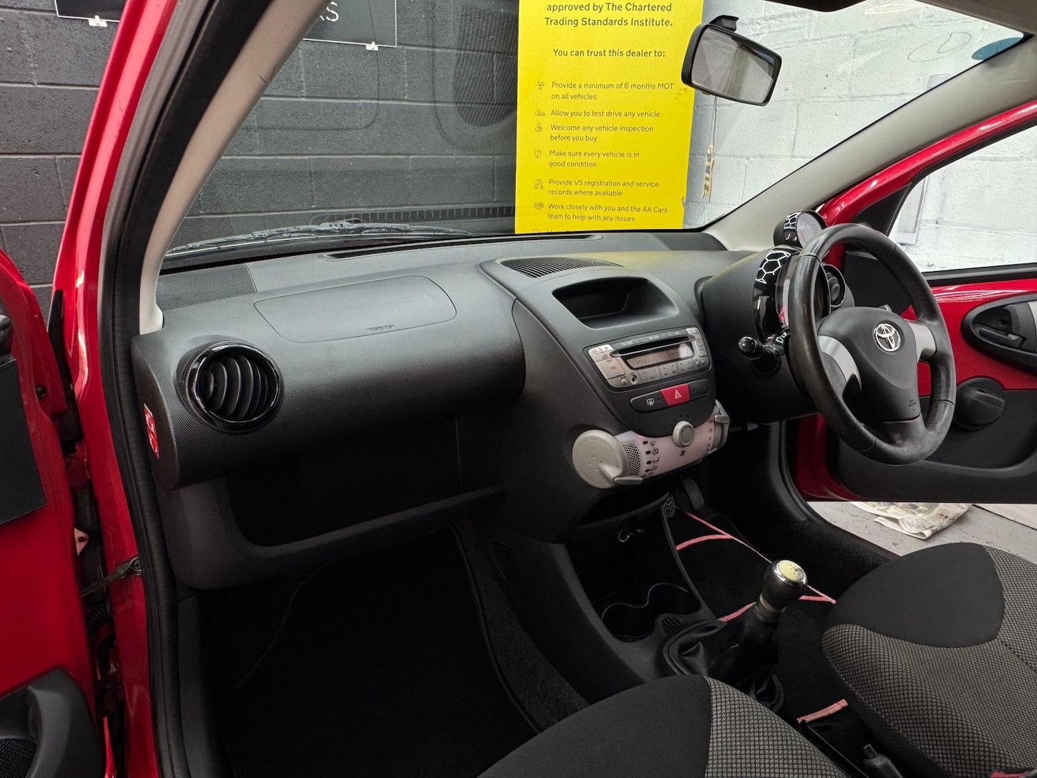 Used Toyota AYGO 2013 for sale - 76751752: Photo 25