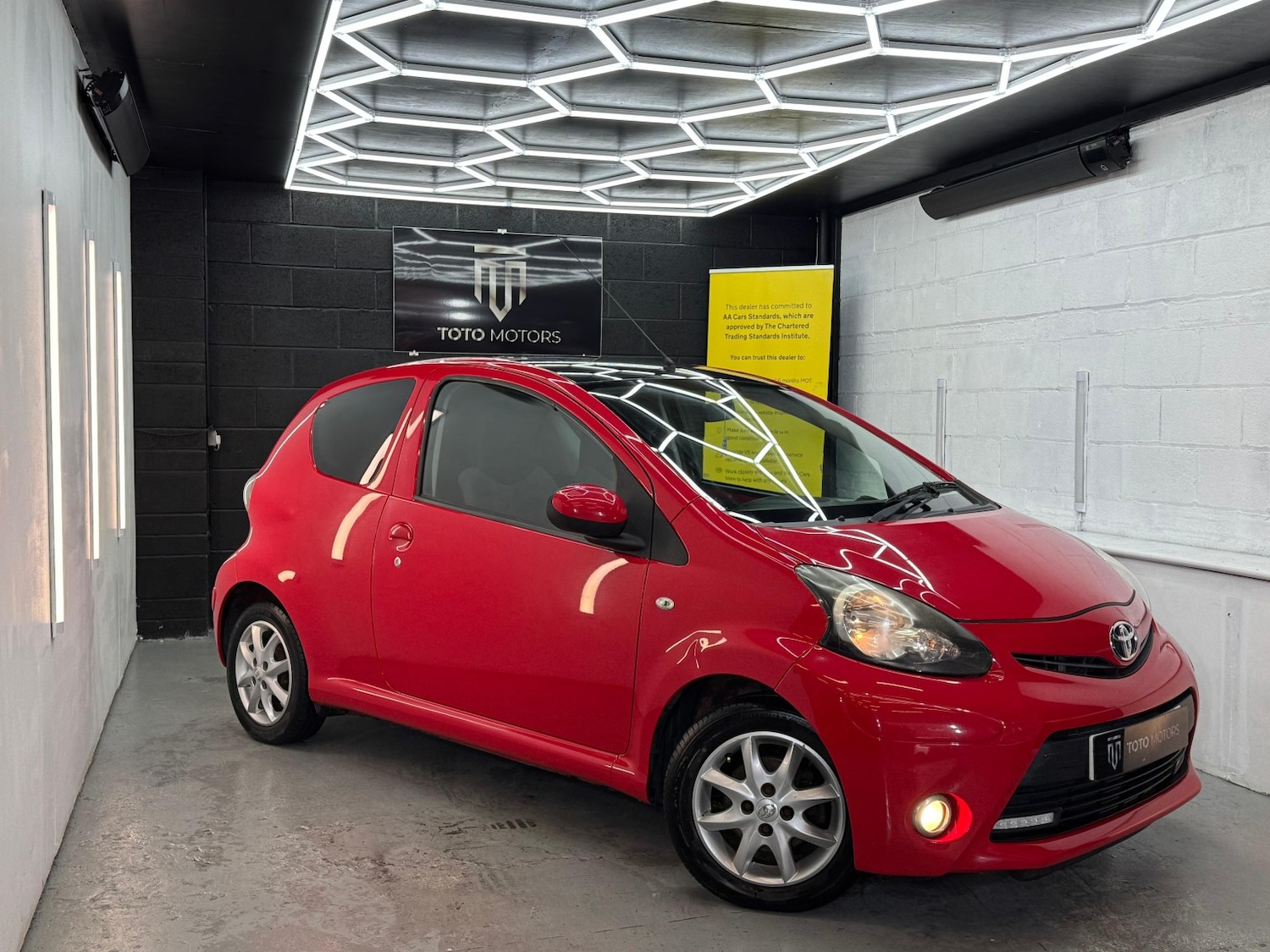 Used Toyota AYGO 2013 for sale - 76751752: Photo 7