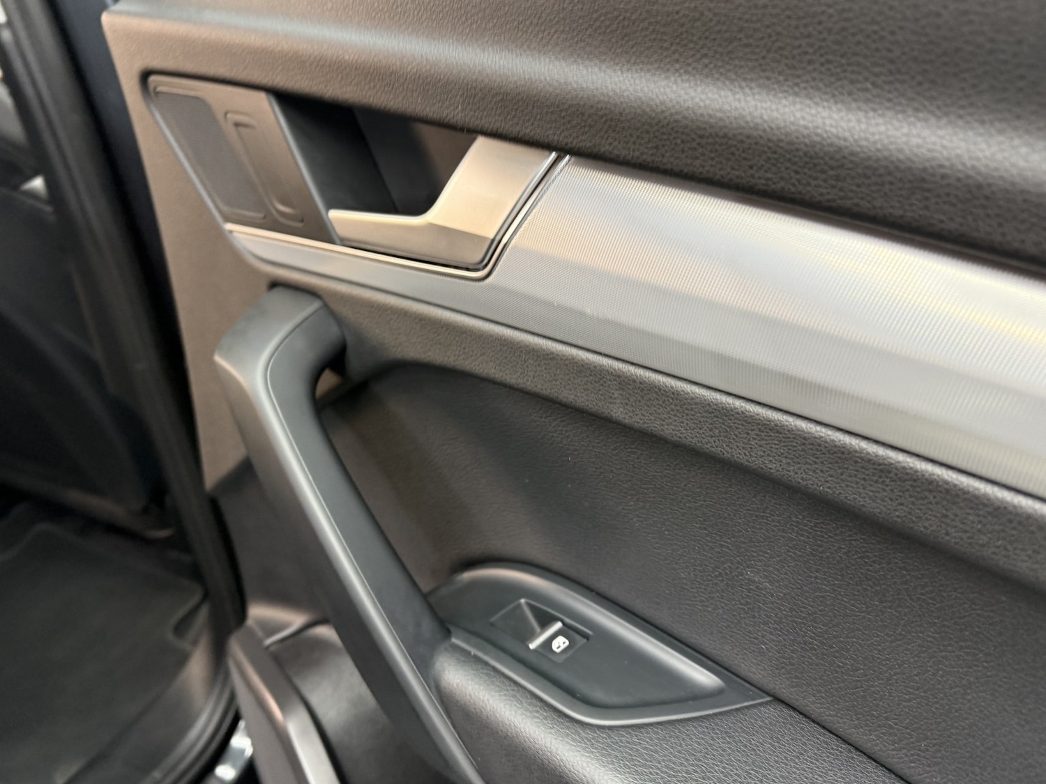 Used Audi Q5 2018 for sale - 77145170: Photo 44