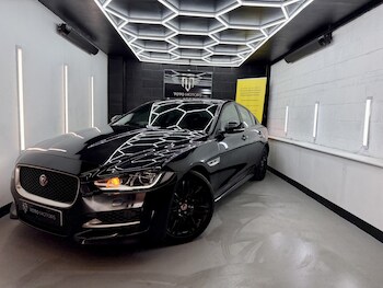 Used Jaguar XE 2016 for sale - 78349248: Photo